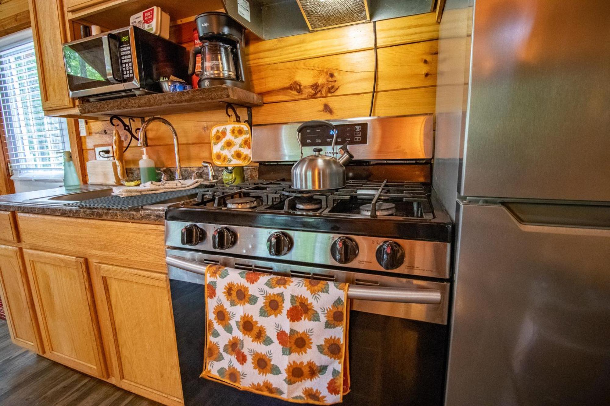 Kozy Haven Log Cabin Rentals Columbia エクステリア 写真